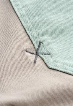 Koutes - Shorts - Bone -Vendite ESPRIT 05ff7d4204a340729719084392b0e3b5