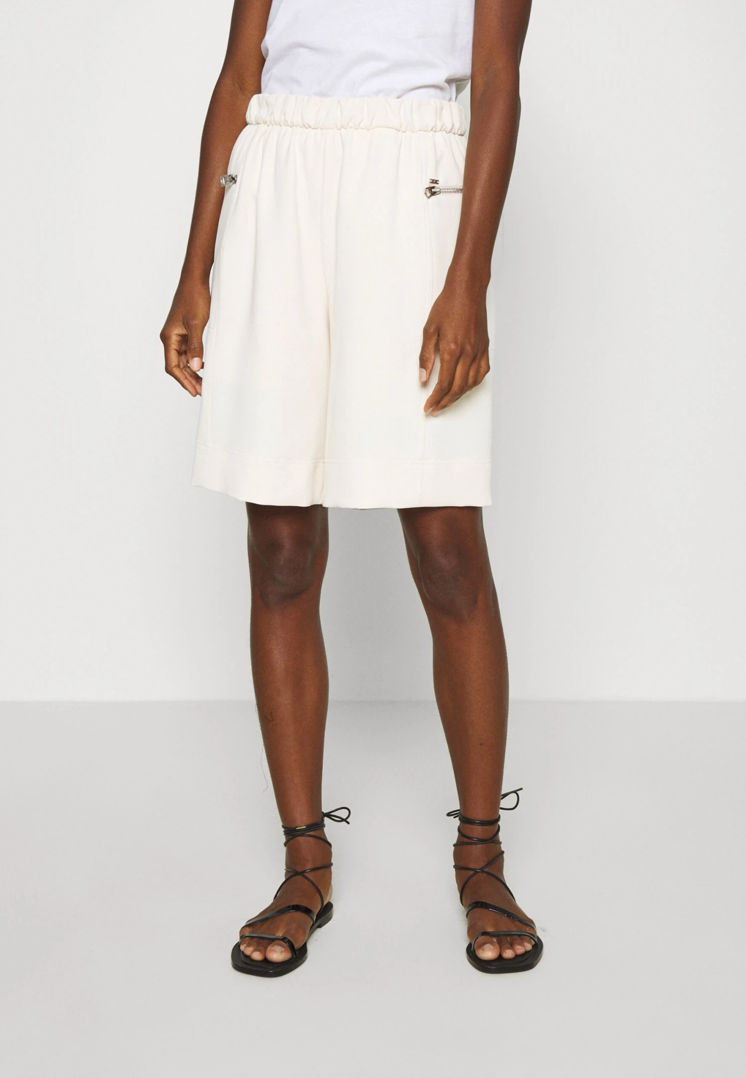 Calvin Klein Travel Crepe ShortsWhite Donna Shorts 6CA21S006-A11 1 Calvin Klein Travel Crepe ShortsWhite Donna Shorts 6CA21S006-A11