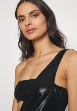 One Shoulder One PieceCostume Da BagnoBlack Donna Moda Mare C1781G03J-Q11 9 One Shoulder One PieceCostume Da BagnoBlack Donna Moda Mare C1781G03J-Q11 -Vendite ESPRIT 16c41d64a96f4a93ae8ffa4f70721c8d