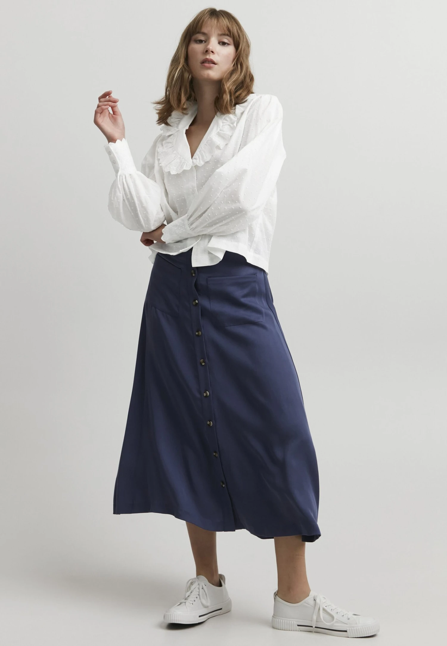 Irgabi Sh CamiciaCloud Dancer Donna Camicie E Bluse ATX21E007-A11 2 Irgabi Sh CamiciaCloud Dancer Donna Camicie E Bluse ATX21E007-A11 - immagine 2