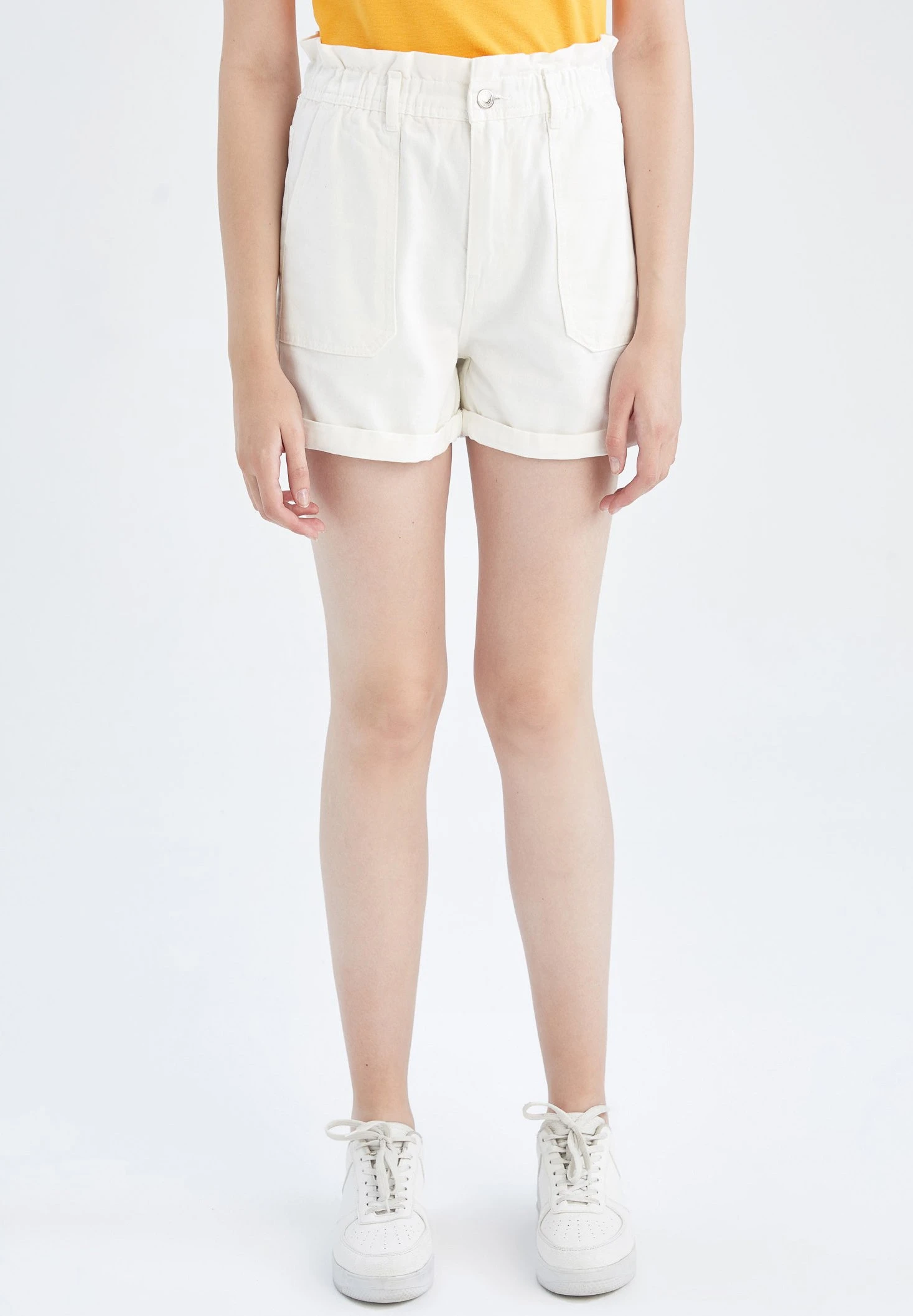 DeFacto Regular Fit- Shorts - White 1 DeFacto Regular Fit- Shorts - White