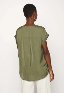 Saint Tropez BrianaCamicettaArmy Green Donna Camicie E Bluse S2821E0A4-N11 -Vendite ESPRIT 2a57349b7bd545efb57d21aa16518258