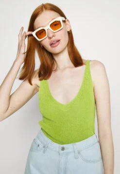 YaslunaTopParrot Green Donna T-shirt E Top Y0121D093-M11 9 YaslunaTopParrot Green Donna T-shirt E Top Y0121D093-M11 -Vendite ESPRIT 2f5a8adaa39e4e098187092b3c798e0d