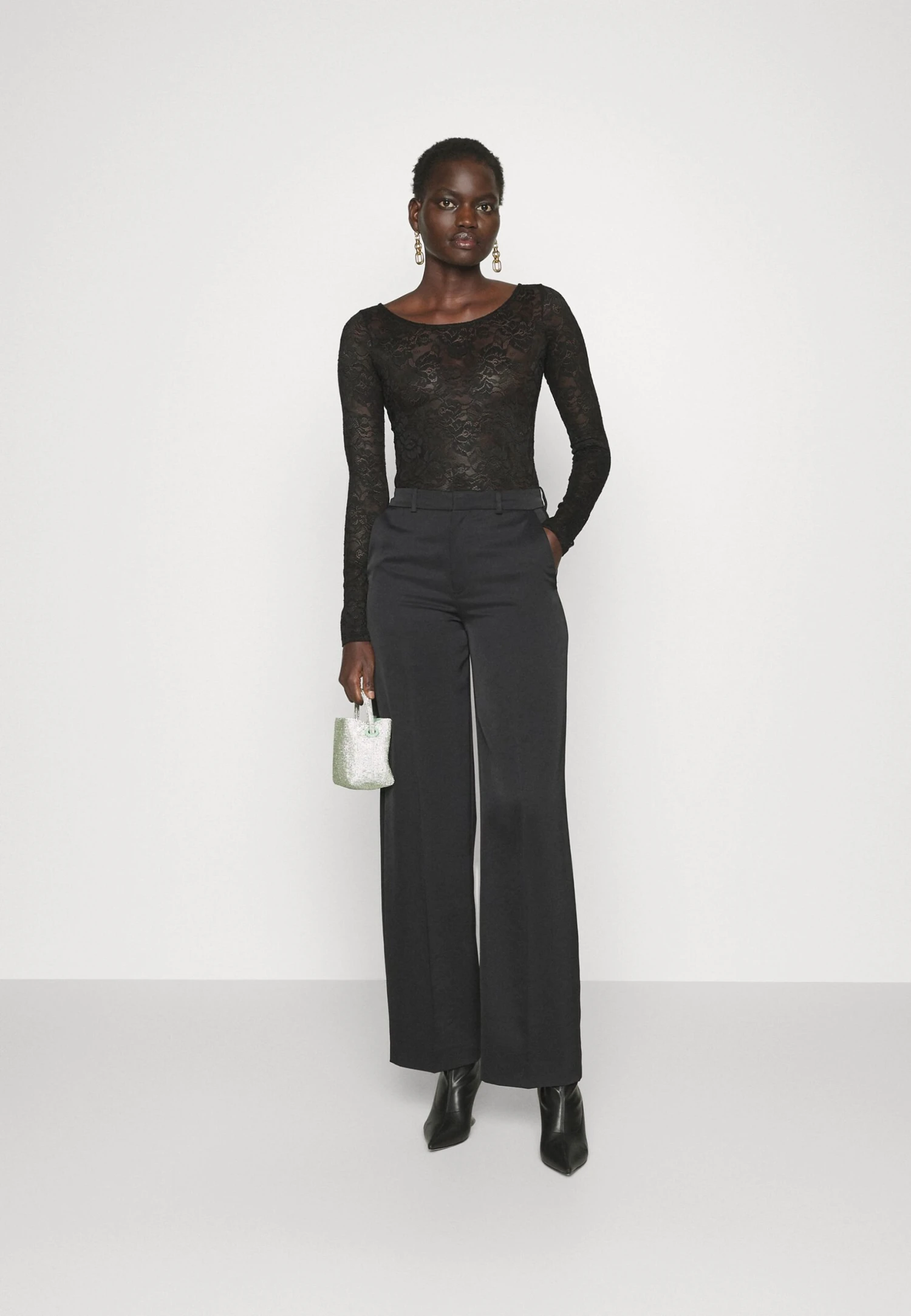 Hugo NulippaT-Shirt Con StampaBlack Donna T-shirt E Top HU721D0CB-Q11 2 Hugo NulippaT-Shirt Con StampaBlack Donna T-shirt E Top HU721D0CB-Q11 - immagine 2