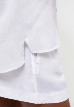 Oysho CamiciaWhite Donna Camicie E Bluse OY121E06J-A11 -Vendite ESPRIT 462fc5ffcd2b40b9818eb5f981a7437c