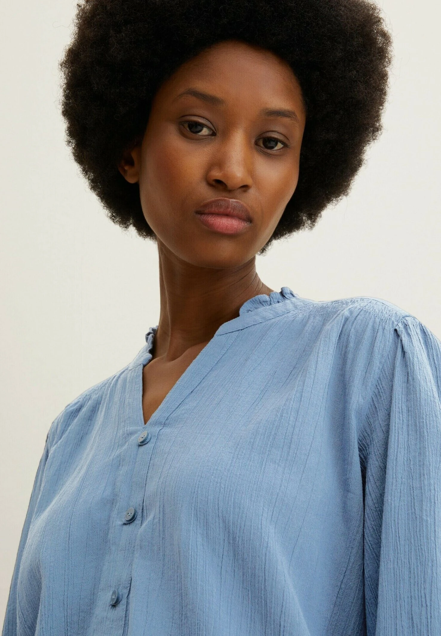 Tom Tailor With Frill EdgeCamicettaStormy Sea Blue Donna Camicie E Bluse TO221E10Z-K11 4 Tom Tailor With Frill EdgeCamicettaStormy Sea Blue Donna Camicie E Bluse TO221E10Z-K11 - immagine 4