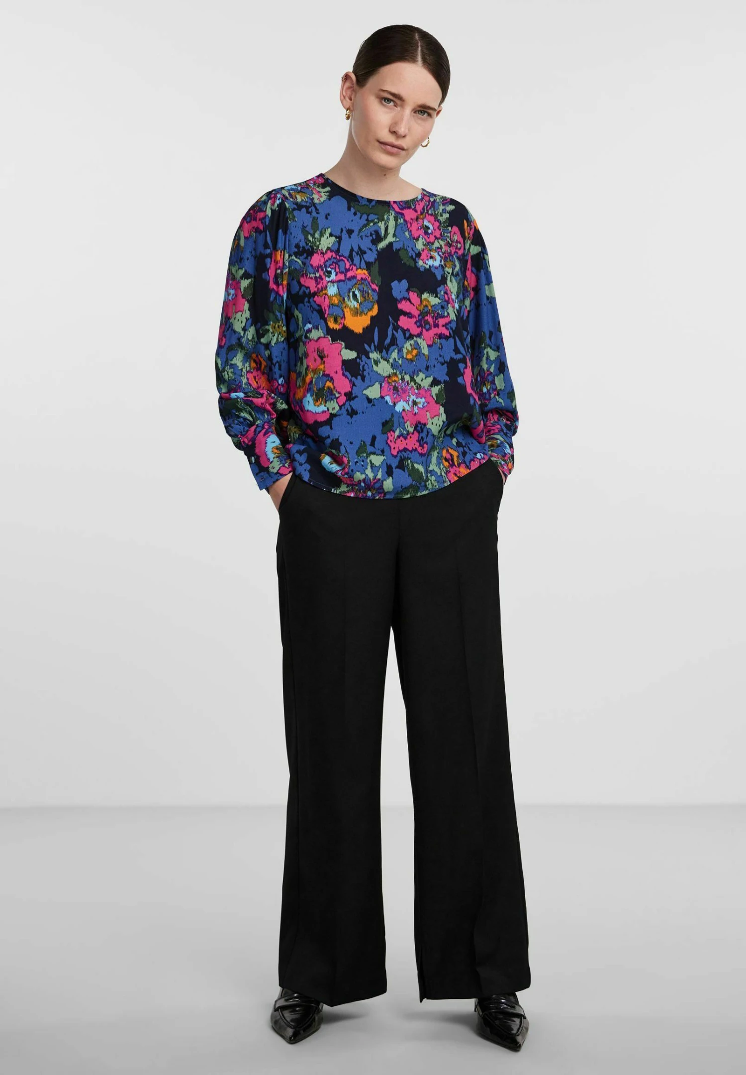 YAS Mit Langen Ärmeln FimaCamicettaGarden Topiary Donna Camicie E Bluse Y0121E169-M11 2 YAS Mit Langen Ärmeln FimaCamicettaGarden Topiary Donna Camicie E Bluse Y0121E169-M11 - immagine 2