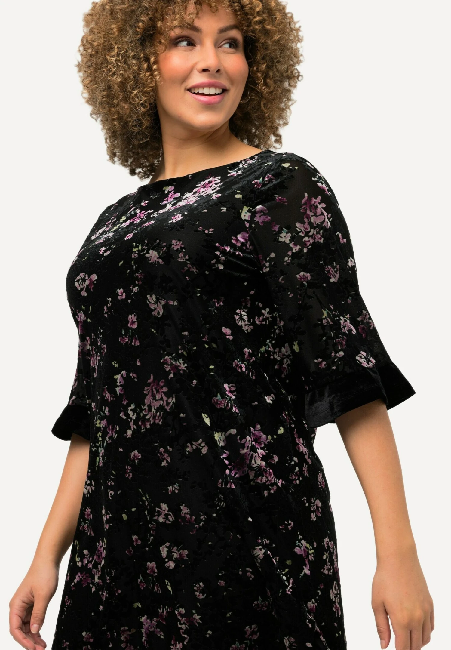 Ulla Popken U-Boot-Ausschnitt, 3/4-ArmTunicaSchwarz Donna Camicie E Bluse UP121E29V-Q11 4 Ulla Popken U-Boot-Ausschnitt, 3/4-ArmTunicaSchwarz Donna Camicie E Bluse UP121E29V-Q11 - immagine 4