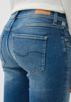 QS By S.Oliver Bermuda Stretch - Shorts Di Jeans - Blau -Vendite ESPRIT 651864a59b2948569ca9400b611db81f