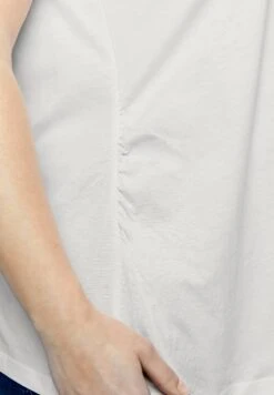 Ulla Popken T-Shirt BasicSchwarz Donna T-shirt E Top UP121D14I-Q11 -Vendite ESPRIT 68837a2bf8ec412a9dd29a51c98f7738