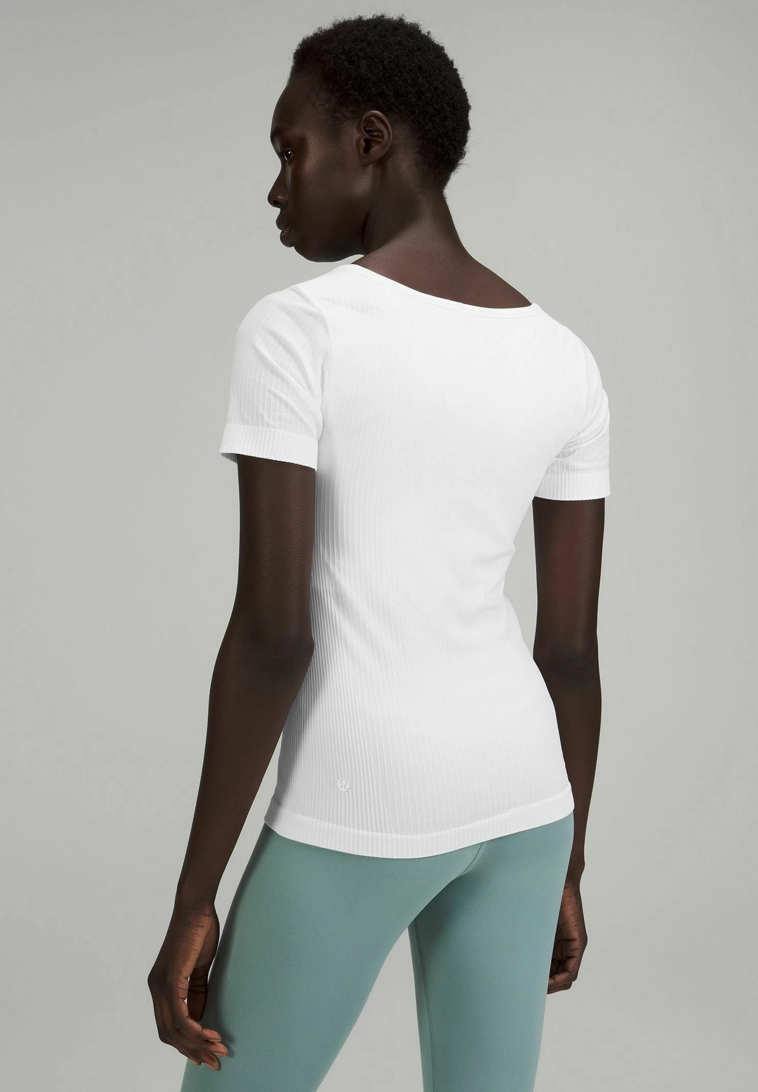 Lululemon Ebb To Street Short SleeveT-Shirt BasicWhite Donna T-shirt E Top LLS21D001-A11 3 Lululemon Ebb To Street Short SleeveT-Shirt BasicWhite Donna T-shirt E Top LLS21D001-A11 - immagine 3