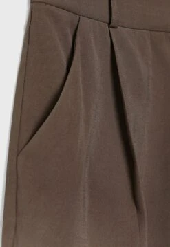 Stradivarius Smart With Darts - Shorts - Brown -Vendite ESPRIT 71c3fda7dd914c98a858595153c45211