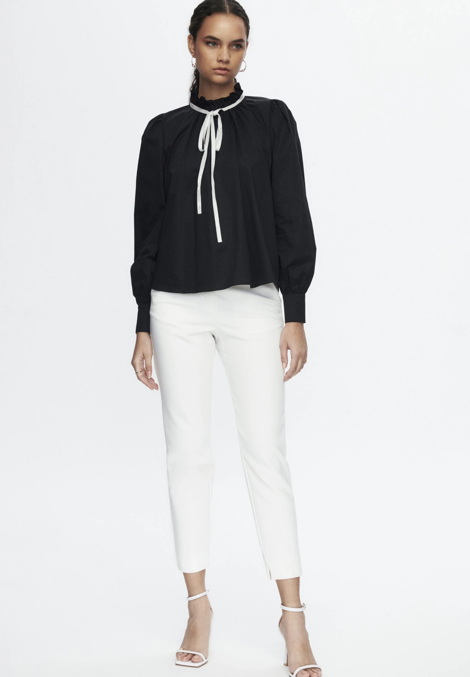 Balloon SleeveCamicettaBlack Donna Camicie E Bluse ADK21E007-Q11 2 Balloon SleeveCamicettaBlack Donna Camicie E Bluse ADK21E007-Q11 - immagine 2