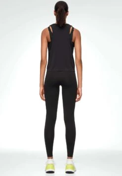 Oysho Microperforated Technical SleevelessTopBlack Donna T-shirt E Top OY121D072-Q11 10 Oysho Microperforated Technical SleevelessTopBlack Donna T-shirt E Top OY121D072-Q11 -Vendite ESPRIT 7505f3b71c24456ab413346c159c45f1