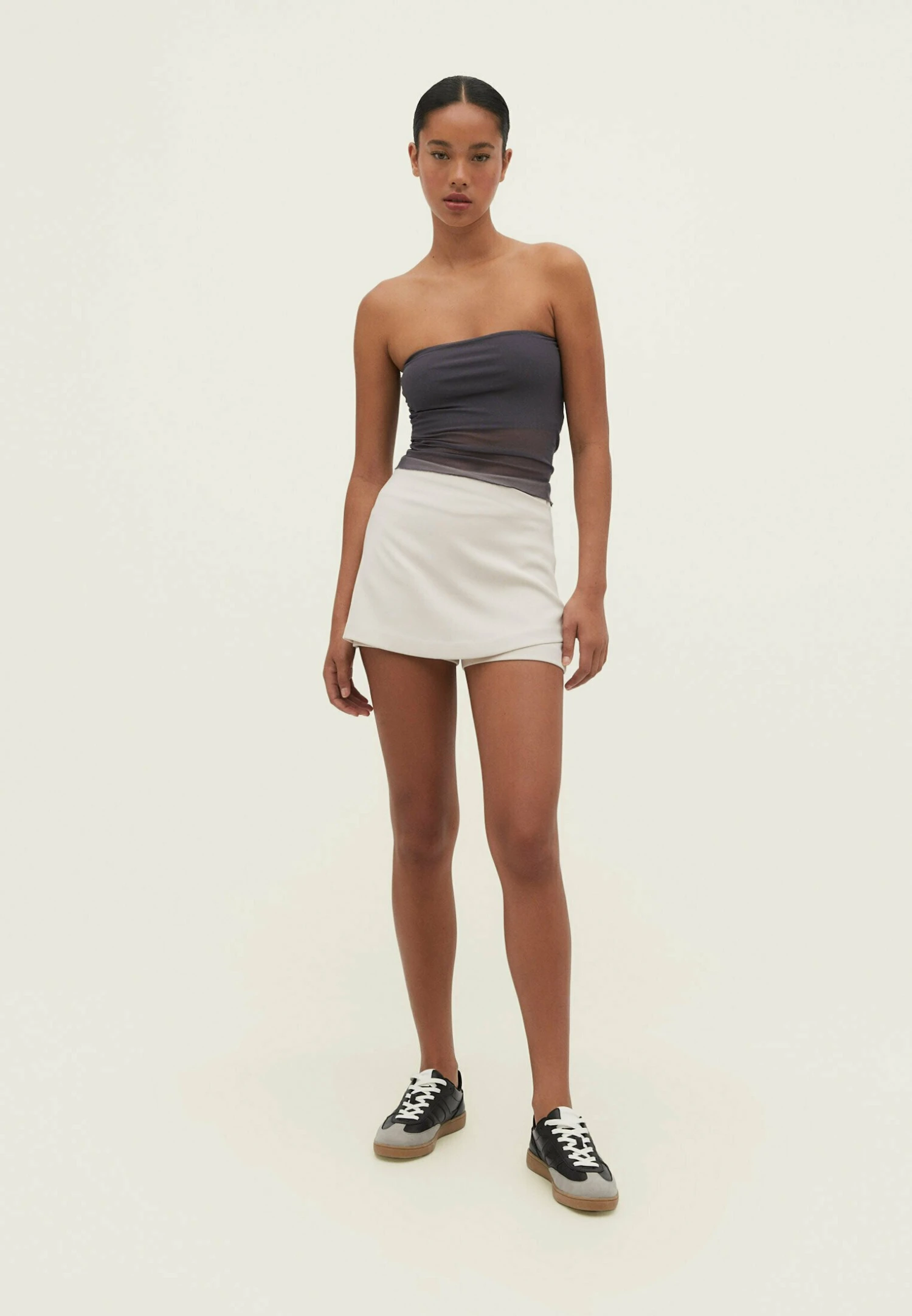 Stradivarius Gonna A PortafoglioBeige Donna Shorts STH21S07G-B11 2 Stradivarius Gonna A PortafoglioBeige Donna Shorts STH21S07G-B11 - immagine 2