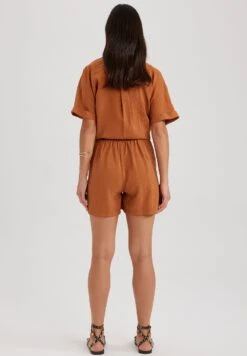 DeFacto Short - Shorts - Brown -Vendite ESPRIT 8873cc63bf6440a48ba94b33ceecda71