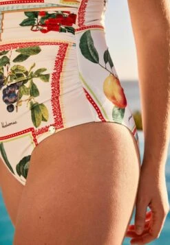 Next Bright Shape EnhancingCostume Da BagnoWhite Fruit Donna Moda Mare NX381G02W-A14 -Vendite ESPRIT 8ccf531b896545f0ae57f4ee61873275