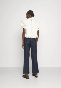 KourtneyT-Shirt Con StampaCreme Donna Camicie E Bluse 0HC21E037-A11 -Vendite ESPRIT 95cc2df50a3e4798bb01ca32469187b9