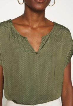 Saint Tropez BrianaCamicettaArmy Green Donna Camicie E Bluse S2821E0A4-N11 -Vendite ESPRIT 98607342bf18472ab9c2476046a46940