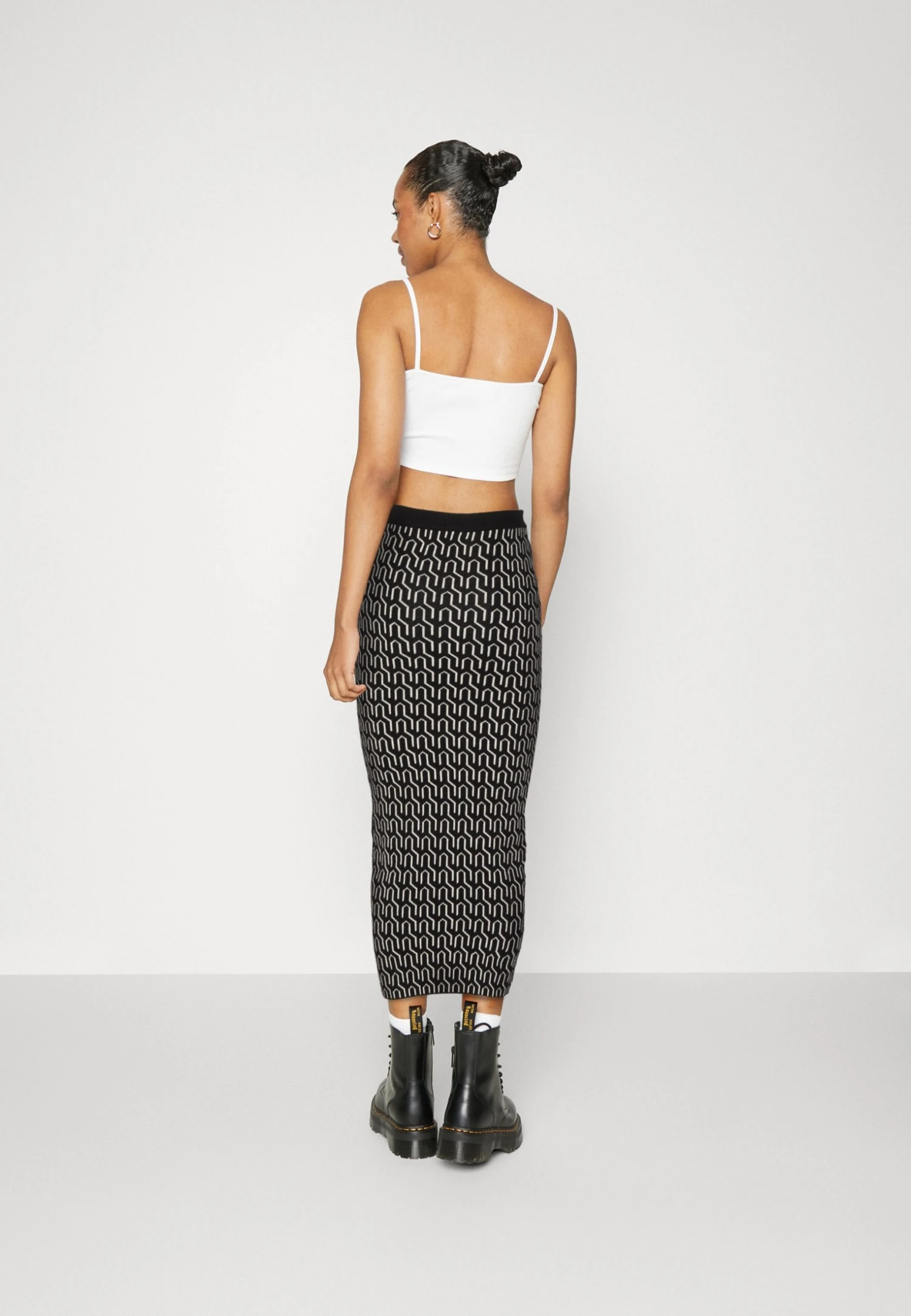 Vero Moda Vmgoldneedle Art Pencil SkirtGonna A TubinoBlack/Birch Donna Gonne VE121B0ZQ-Q11 3 Vero Moda Vmgoldneedle Art Pencil SkirtGonna A TubinoBlack/Birch Donna Gonne VE121B0ZQ-Q11 - immagine 3