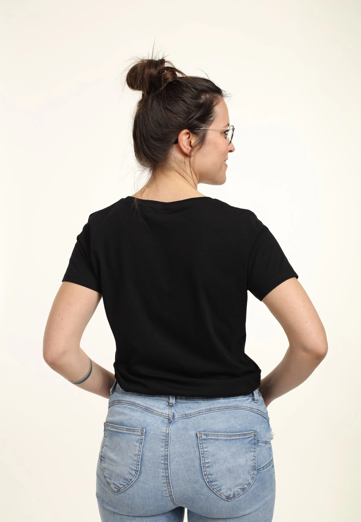 Star Wars: Mandalorian Grogu Mandomon ExperimentT-Shirt Con StampaBlack Donna T-shirt E Top H3A21D3LN-Q11 2 Star Wars: Mandalorian Grogu Mandomon ExperimentT-Shirt Con StampaBlack Donna T-shirt E Top H3A21D3LN-Q11 - immagine 2