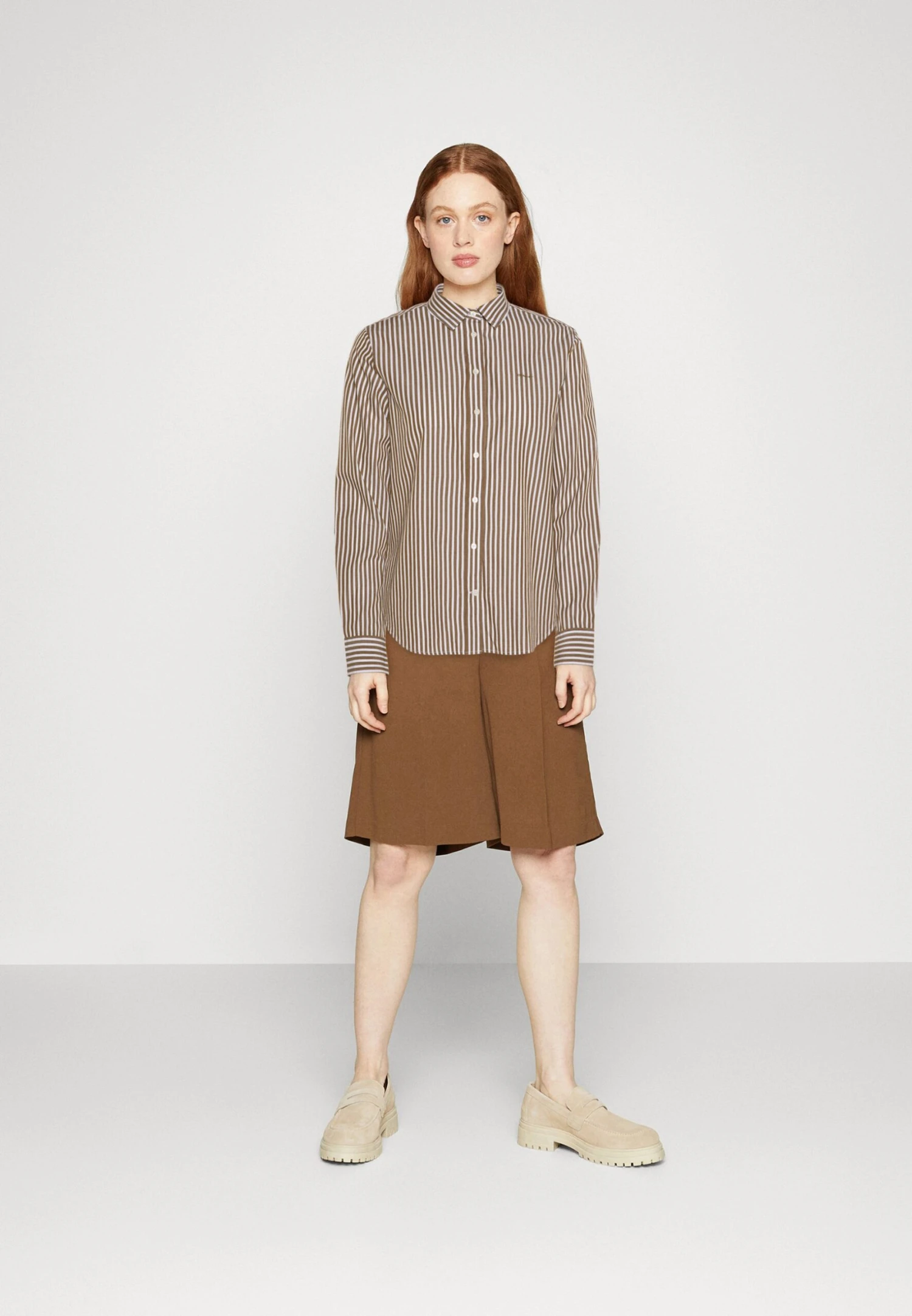 Gant Regular StripedCamiciaWarm Surplus Green Donna Camicie E Bluse GA321E0F8-N11 2 Gant Regular StripedCamiciaWarm Surplus Green Donna Camicie E Bluse GA321E0F8-N11 - immagine 2