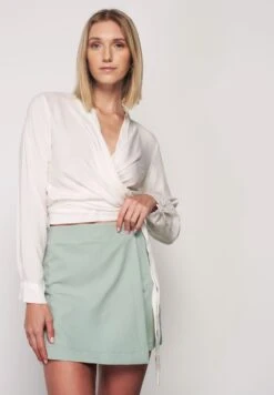 Gonna A PortafoglioGreen Donna Shorts H6621B00I-M11