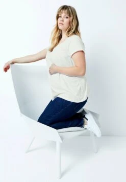 Ulla Popken T-Shirt BasicSchwarz Donna T-shirt E Top UP121D14I-Q11 -Vendite ESPRIT c6d5a9e1deb04e588da7bf6003f74214