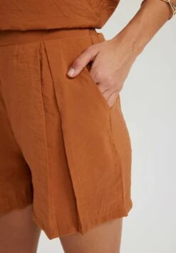 DeFacto Short - Shorts - Brown -Vendite ESPRIT d016c0e637fa4a36838fb20dcc441bc4