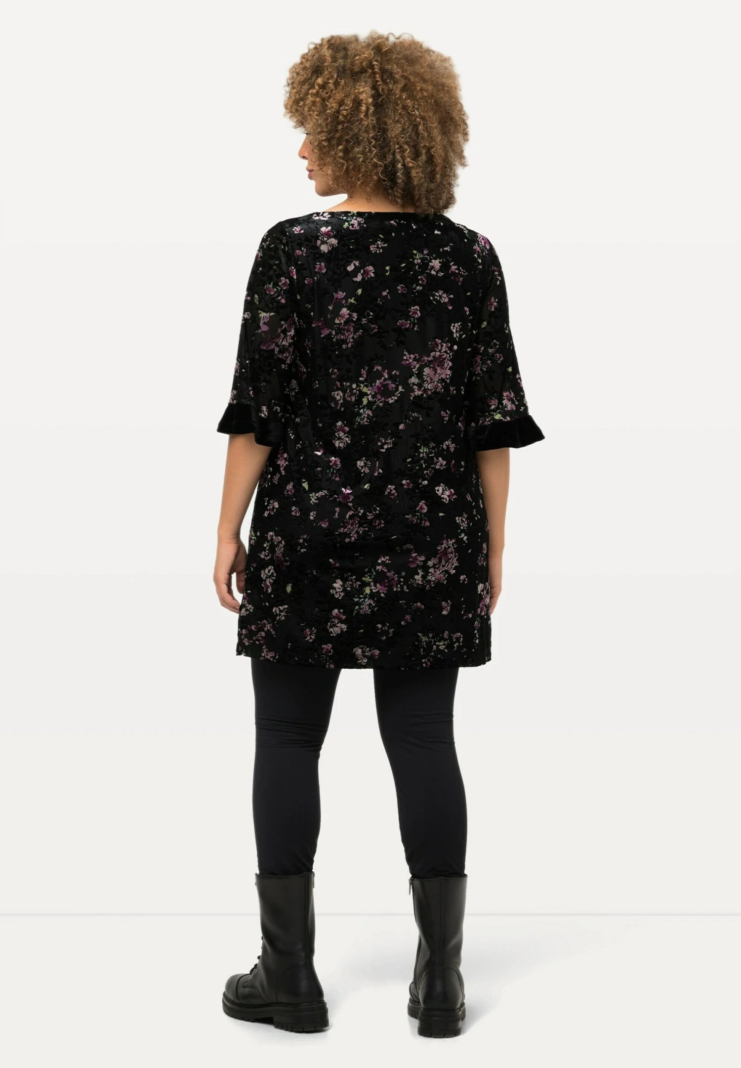 Ulla Popken U-Boot-Ausschnitt, 3/4-ArmTunicaSchwarz Donna Camicie E Bluse UP121E29V-Q11 3 Ulla Popken U-Boot-Ausschnitt, 3/4-ArmTunicaSchwarz Donna Camicie E Bluse UP121E29V-Q11 - immagine 3