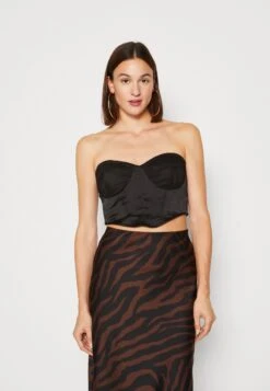 Wal G Nayara - Top - Black