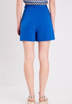 Gerade Geschnittene Mit GürtelShortsBleu Roi Donna Shorts C2P21S01C-K11 -Vendite ESPRIT ee43379029be45a289da0a7bebee52ac