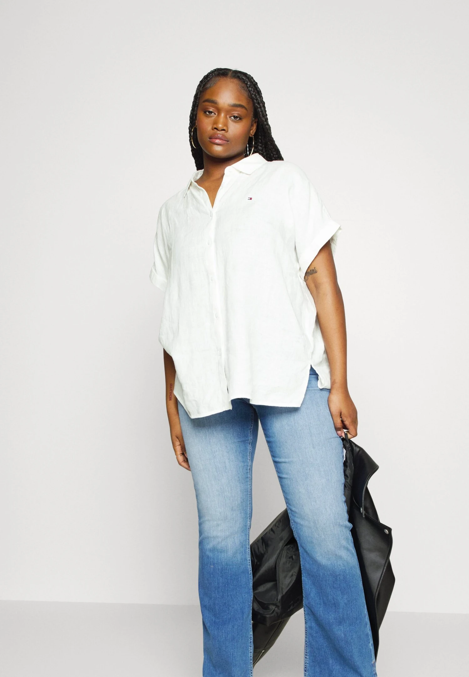 ShirtCamiciaEcru Donna Camicie E Bluse TOY21E00Y-A11 4 ShirtCamiciaEcru Donna Camicie E Bluse TOY21E00Y-A11 - immagine 4